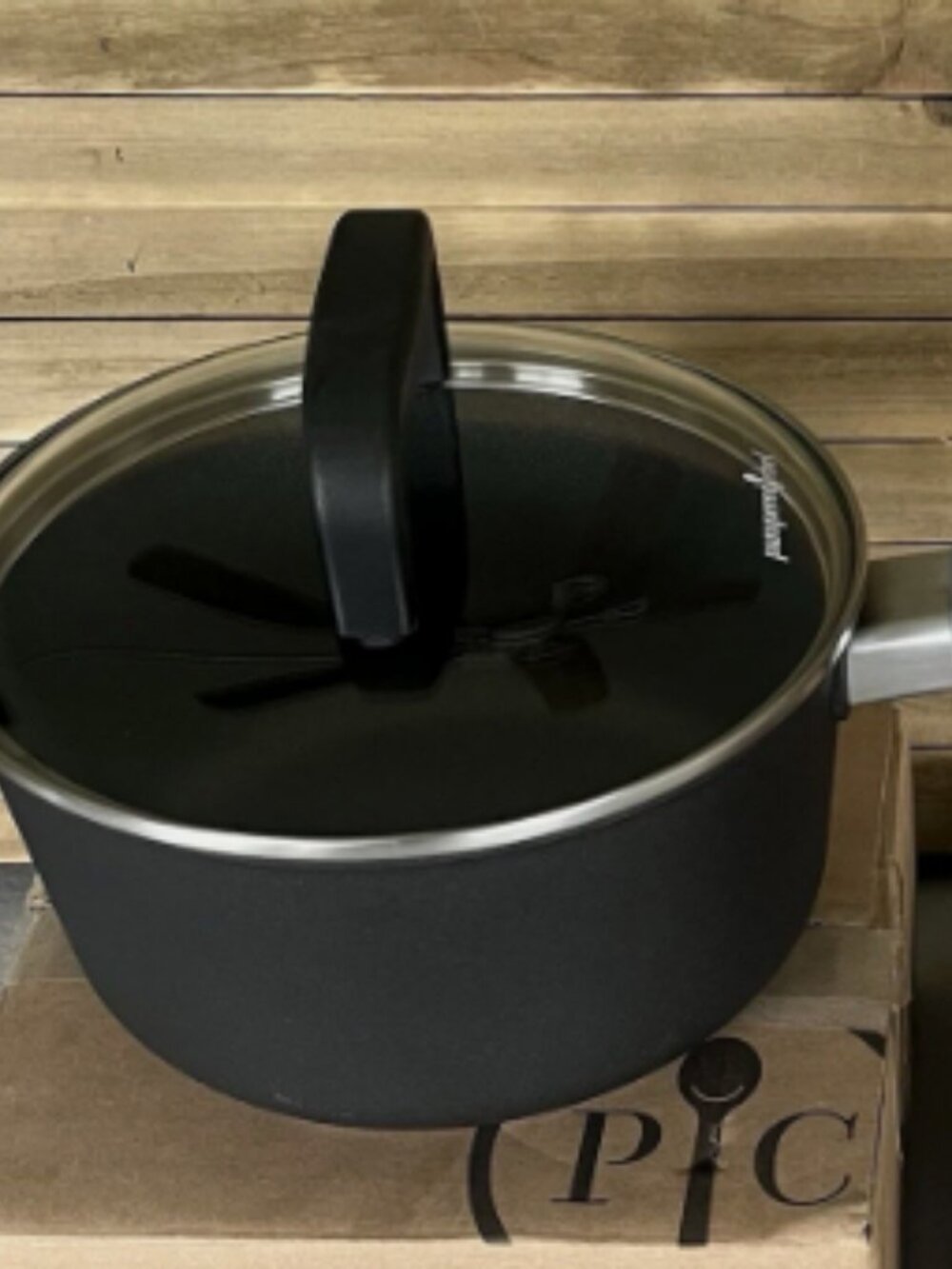 Retired Pampered Chef Signature Non-Stick 2 Qt Saucepan/Detachable Handle